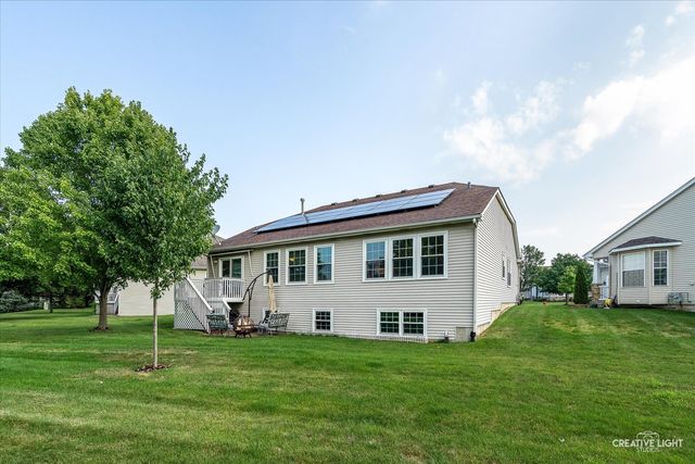 108 River Run Court, Oswego, IL 60543