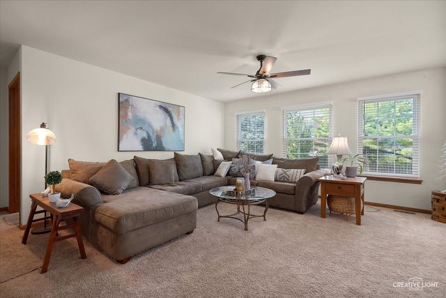 108 River Run Court, Oswego, IL 60543