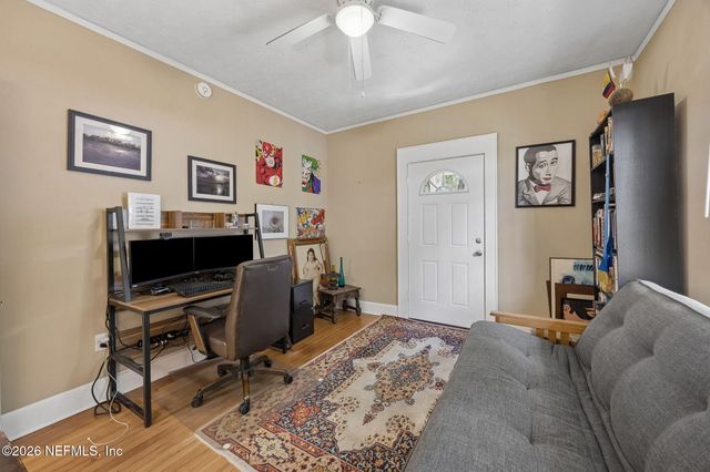 4642 CRESCENT Street, Jacksonville, FL 32205
