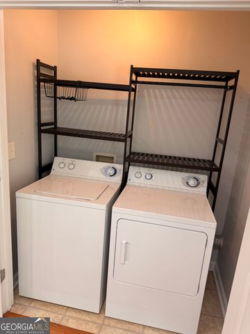 1035 Barnett Shoals Road APT 623, Athens, GA 30605