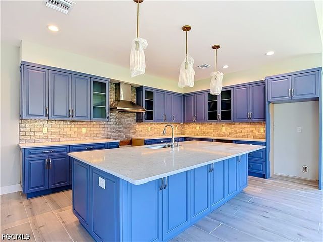 8831 Woodgate DR, Fort Myers, FL 33908