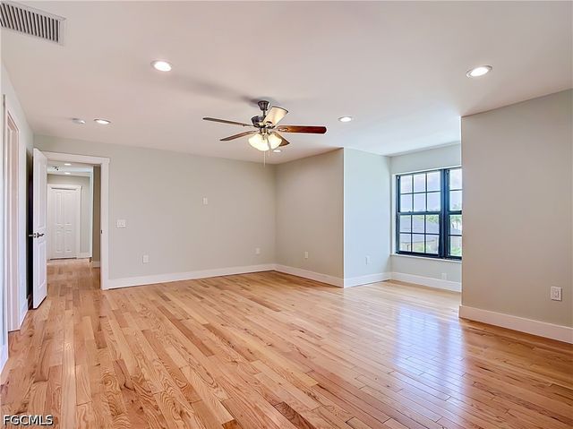 8831 Woodgate DR, Fort Myers, FL 33908