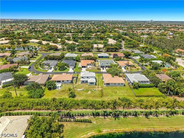 8831 Woodgate DR, Fort Myers, FL 33908