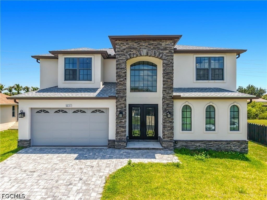 8831 Woodgate DR, Fort Myers, FL 33908