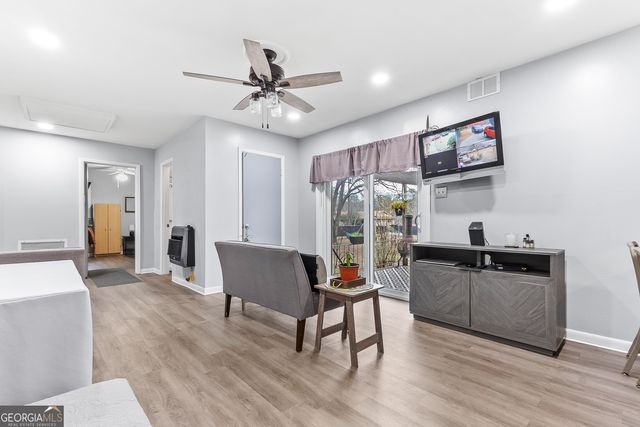 121 Crestwood Road, Warner Robins, GA 31093