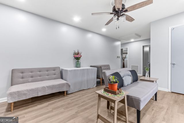 121 Crestwood Road, Warner Robins, GA 31093