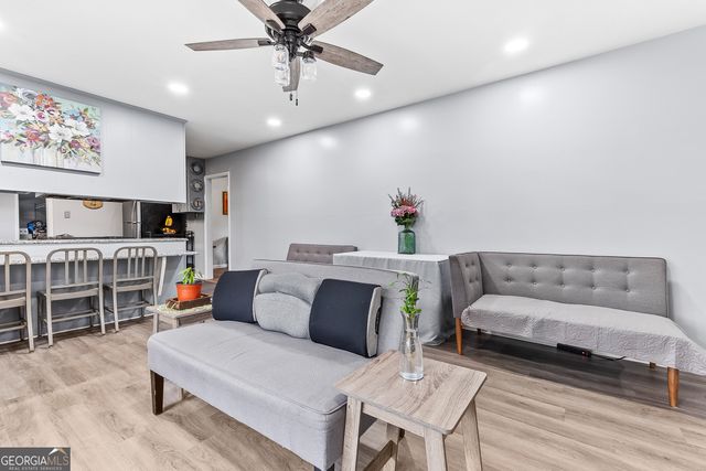 121 Crestwood Road, Warner Robins, GA 31093