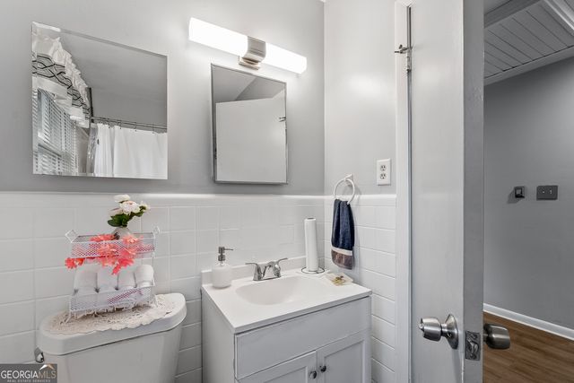 121 Crestwood Road, Warner Robins, GA 31093