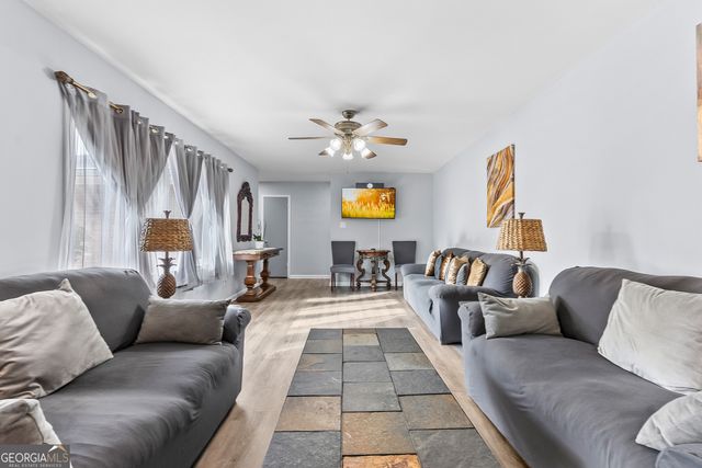 121 Crestwood Road, Warner Robins, GA 31093