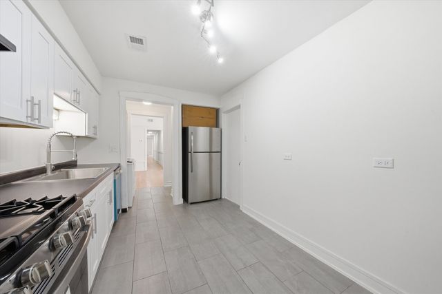 5212 S Ingleside Avenue 2, Chicago, IL 60615