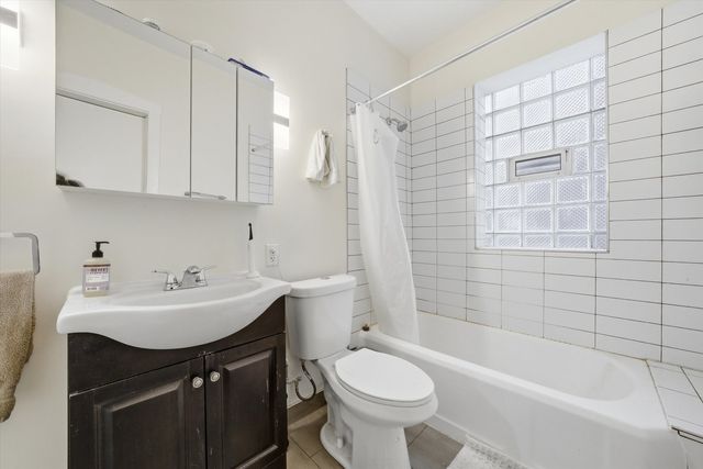 5212 S Ingleside Avenue 2, Chicago, IL 60615