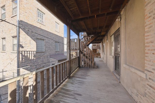 5212 S Ingleside Avenue 2, Chicago, IL 60615