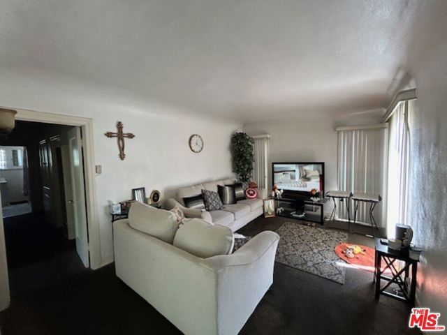 319 E 113th Street, Los Angeles, CA 90061