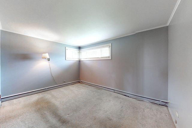 1161 W Grant Drive, Des Plaines, IL 60016