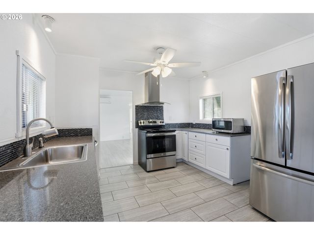 21201 Ne 58TH St 34, Vancouver, WA 98682