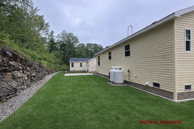 6 Pinrock Drive, Sturbridge, MA 01566