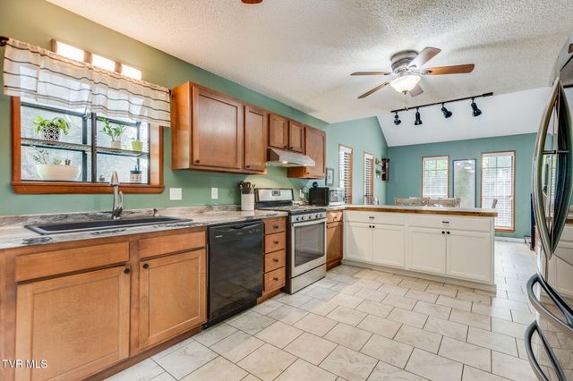 1848 Todd Drive, Johnson City, TN 37604