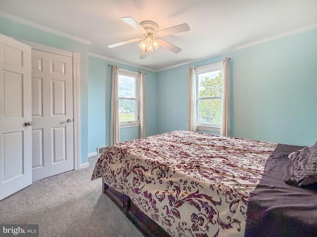 1001 W 5TH ST W, Florence, NJ 08518