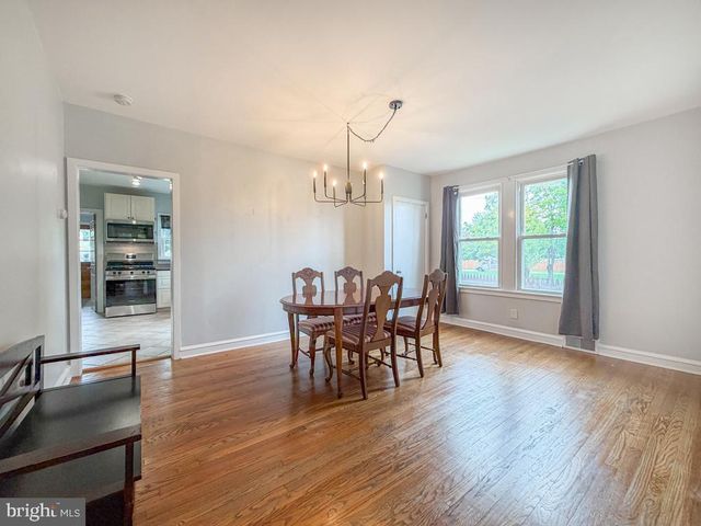 1001 W 5TH ST W, Florence, NJ 08518