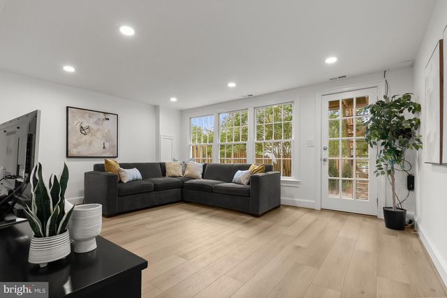 3810 T ST NW, Washington, DC 20007