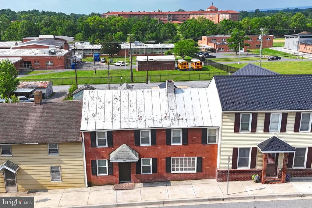 324 E MAIN ST, Emmitsburg, MD 21727