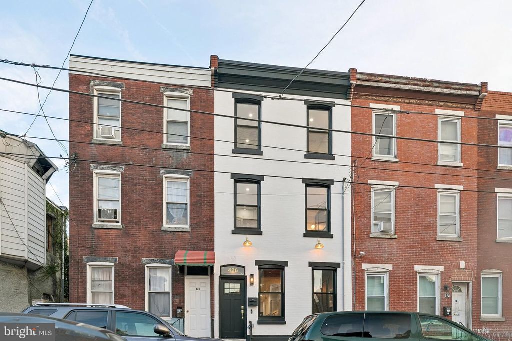 426 MOORE ST, Philadelphia, PA 19148 — photo 3