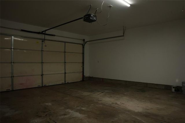 13049 SW 5th Street, Yukon, OK 73099