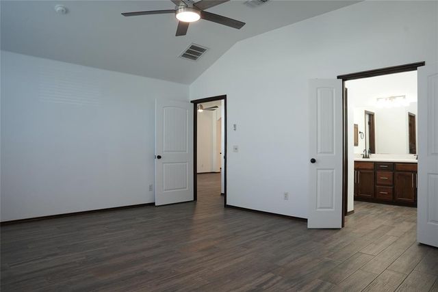 13049 SW 5th Street, Yukon, OK 73099