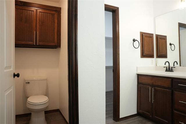 13049 SW 5th Street, Yukon, OK 73099