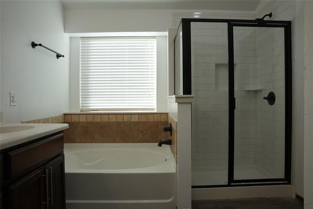 13049 SW 5th Street, Yukon, OK 73099