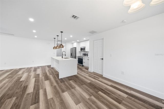 15468 CHAMBERLAIN BOULEVARD, Port Charlotte, FL 33953