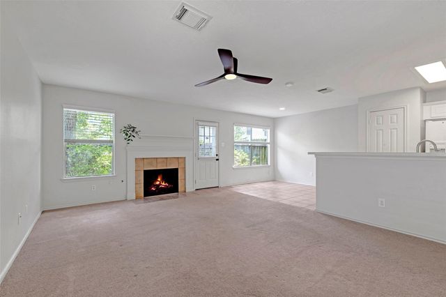 218 Blushwood Place, The Woodlands, TX 77382