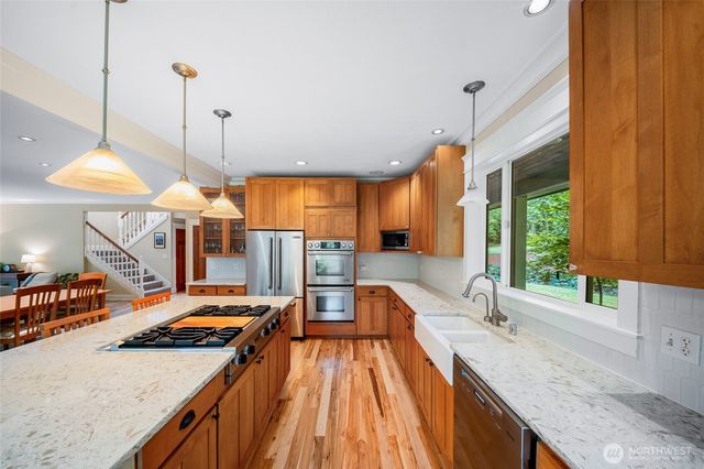 6127 Lemon Road NE, Olympia, WA 98506