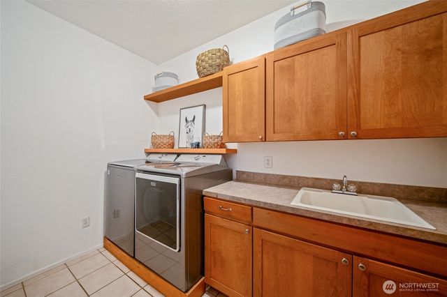 6127 Lemon Road NE, Olympia, WA 98506