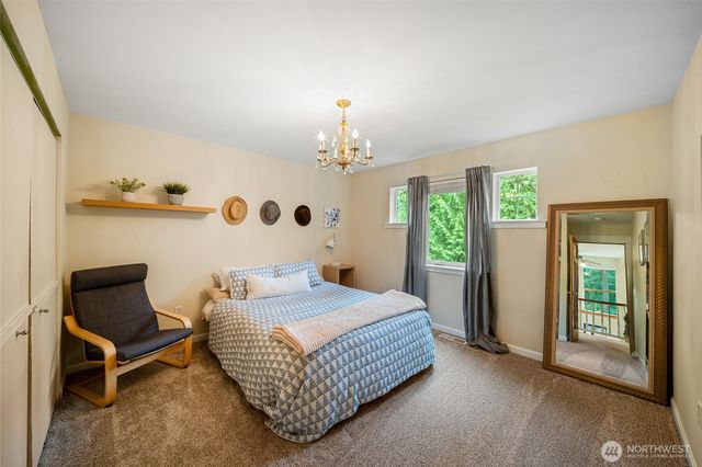6127 Lemon Road NE, Olympia, WA 98506