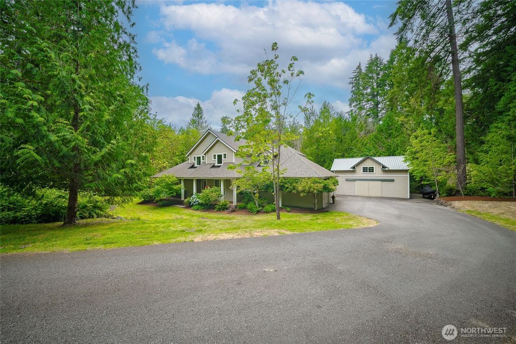 6127 Lemon Road NE, Olympia, WA 98506
