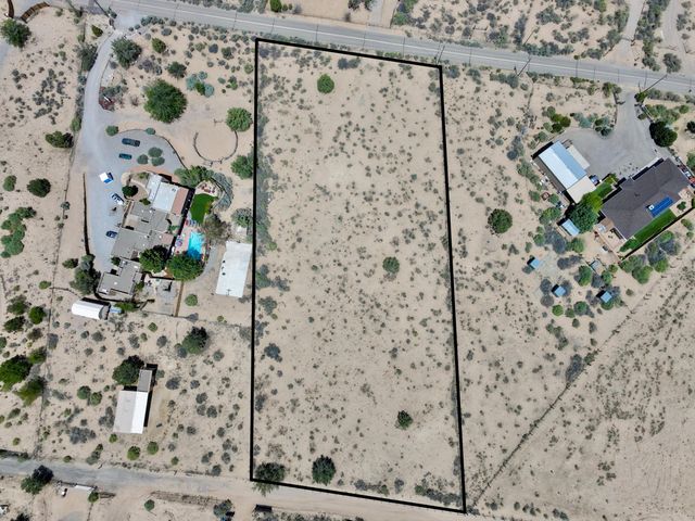 Calle La Bona Tierra, Bernalillo, NM 87004