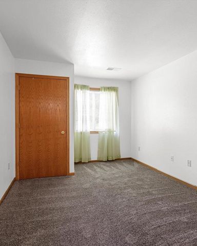 1972 Parknoll LANE, Port Washington, WI 53074