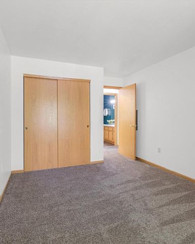 1972 Parknoll LANE, Port Washington, WI 53074