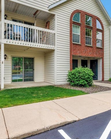 1972 Parknoll LANE, Port Washington, WI 53074