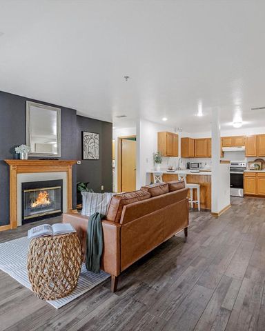 1972 Parknoll LANE, Port Washington, WI 53074