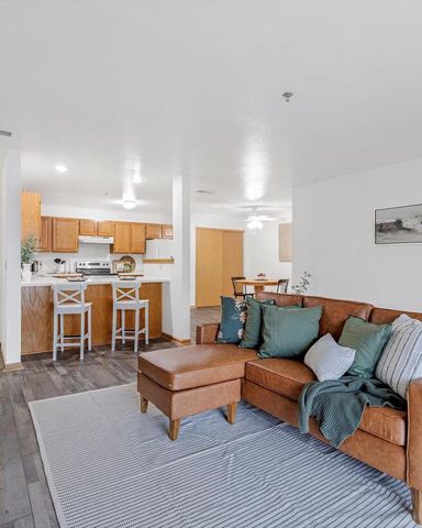 1972 Parknoll LANE, Port Washington, WI 53074