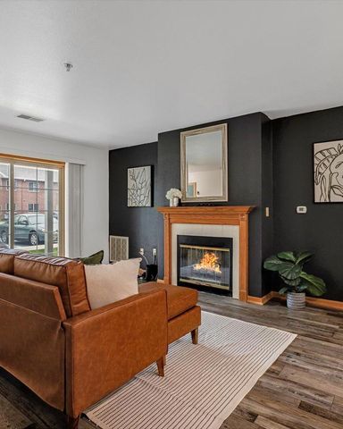 1972 Parknoll LANE, Port Washington, WI 53074