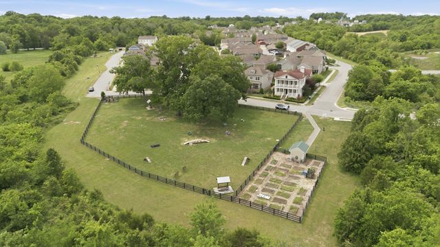 2106 Glen Haven Dr, Nolensville, TN 37135