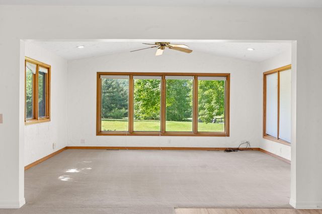 488 Hunt Club Circle, Galena, MO 65656