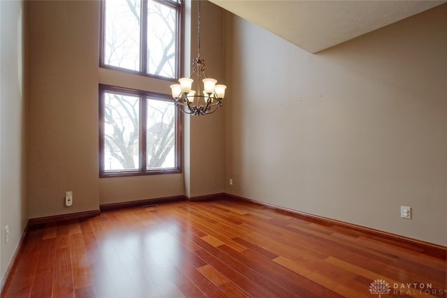 1 Pendle Point, Miamisburg, OH 45342