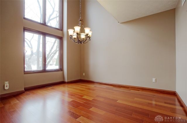 1 Pendle Point, Miamisburg, OH 45342