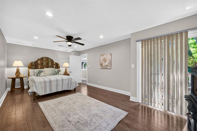 1003 Villa Court Drive, Seabrook, TX 77586