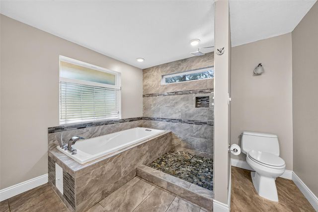1003 Villa Court Drive, Seabrook, TX 77586