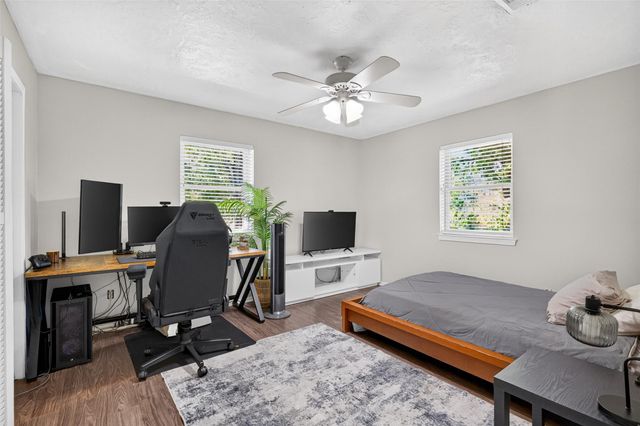 1003 Villa Court Drive, Seabrook, TX 77586